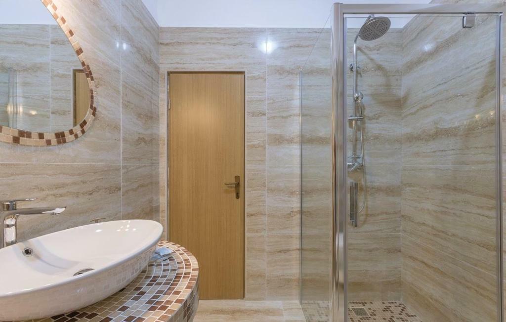 Apartments Klaudija Póla Kültér fotó